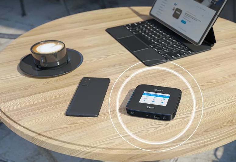 Nighthawk M7 5G WiFi 7